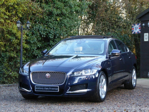 Jaguar XF  2.0i Portfolio Auto Euro 6 (s/s) 4dr