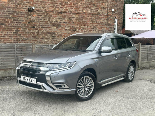 Mitsubishi Outlander  2.4h TwinMotor 13.8kWh 5hs CVT 4WD Euro 6 (s/s) 5dr