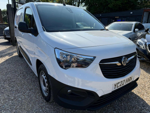 Vauxhall Combo  1.5 Turbo D 2300 Dynamic Auto L2 H1 Euro 6 (s/s) 4dr