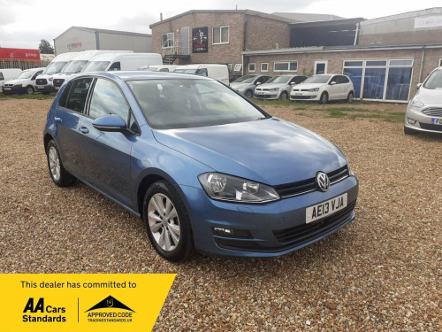 Volkswagen Golf  1.6 TDI BlueMotion Tech SE DSG Euro 5 (s/s) 5dr