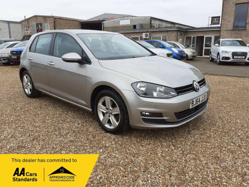 Volkswagen Golf  1.6 TDI BlueMotion Tech Match Euro 5 (s/s) 5dr