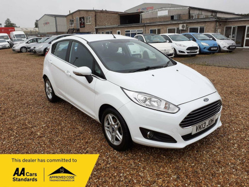 Ford Fiesta  1.5 TDCi Zetec Euro 5 5dr