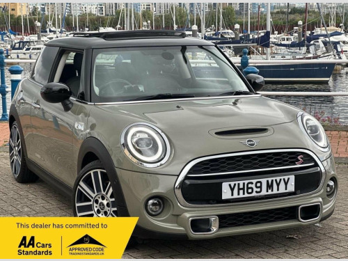 MINI Hatch  2.0 Cooper S Exclusive Steptronic Euro 6 (s/s) 3dr