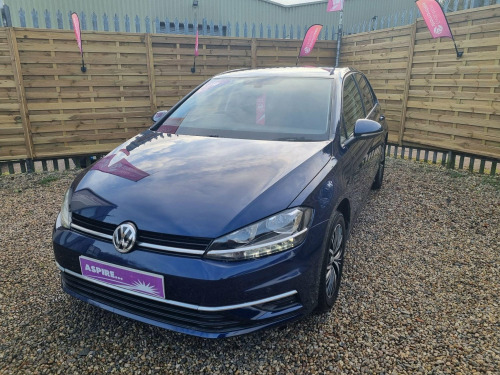 Volkswagen Golf  1.6 TDI SE Nav Euro 6 (s/s) 5dr