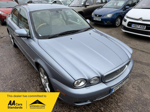 Jaguar X-TYPE  2.2D DPF Sovereign 4dr