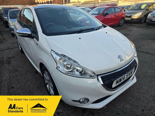 Peugeot 208  1.2 VTi Style Euro 5 3dr