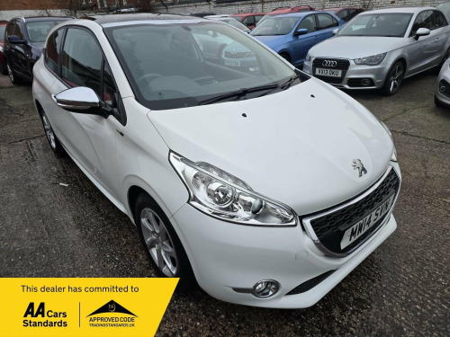 Peugeot 208  1.2 VTi Style Euro 5 3dr