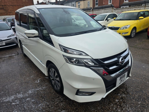 Nissan Serena  2.0 Petrol Hybrid 8 Seater 