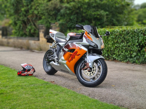 Honda CBR1000RR FIREBLADE  1000