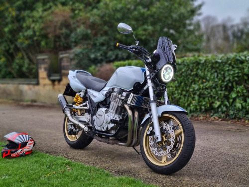 YAMAHA XJR1300 1300 XJR1300
