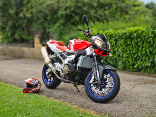 APRILIA TUONO 1000  R