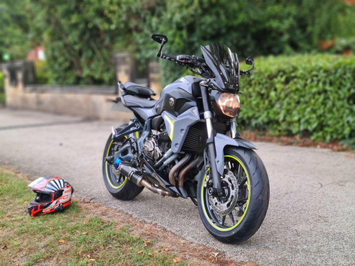 YAMAHA MT-07  Highly Modified Stunning Example 