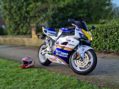 Honda CBR1000RR FIREBLADE  Stunning Rothmans Iconic Rep 