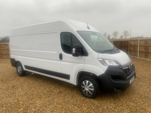 Vauxhall Movano  2.2 CDTi 3500 BiTurbo Dynamic FWD L3 H3 Euro 6 (s/s) 5dr