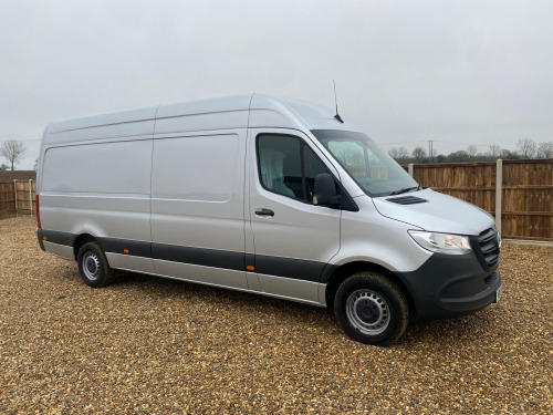 Mercedes-Benz Sprinter  2.0 315 CDI Progressive RWD L3 H2 Euro 6 (s/s) 5dr