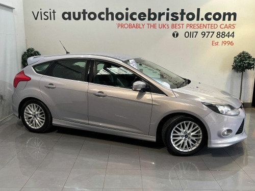 Ford Focus  1.6T EcoBoost Zetec S Euro 5 (s/s) 5dr