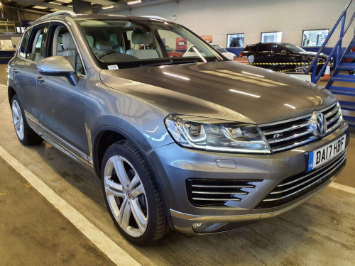 Volkswagen Touareg  3.0 TDI V6 BlueMotion Tech R-Line Plus Tiptronic 4WD Euro 6 (s/s) 5dr