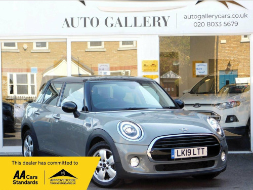 MINI Hatch  1.5 Cooper Classic Steptronic Euro 6 (s/s) 5dr