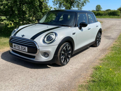 MINI Hatch  1.5 Cooper Exclusive Euro 6 (s/s) 5dr