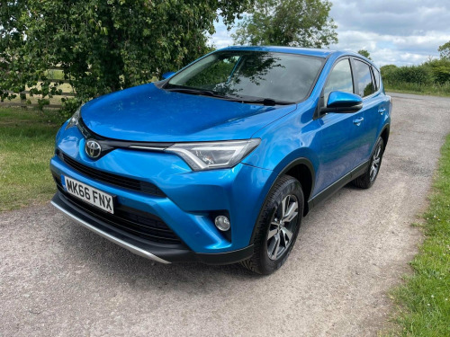 Toyota RAV4  2.0 D-4D Business Edition Euro 6 (s/s) 5dr (Safety Sense)