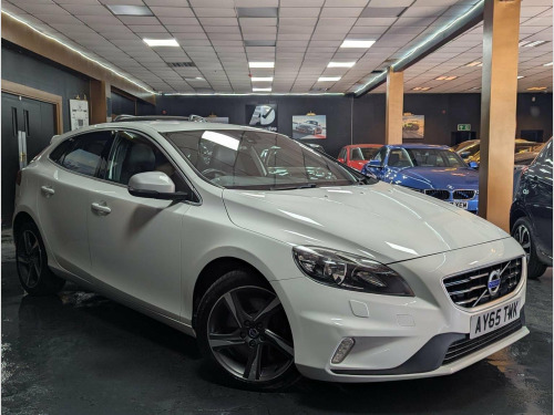 Volvo V40  2.0 D4 R-Design Nav Euro 6 (s/s) 5dr