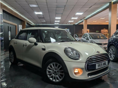 MINI Hatch  1.5 Cooper Euro 6 (s/s) 5dr