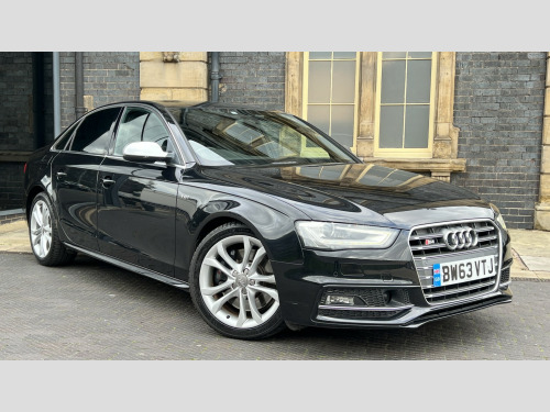 Audi S4  3.0 TFSI V6