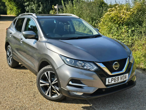 Nissan Qashqai  1.3 DIG-T N-Connecta Euro 6 (s/s) 5dr