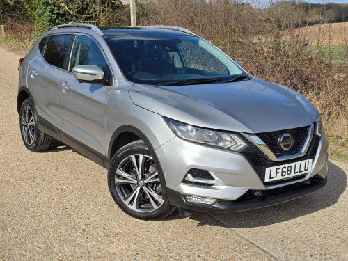 Nissan Qashqai  1.3 DIG-T N-Connecta Euro 6 (s/s) 5dr