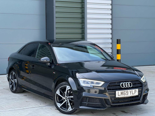 Audi A3  1.5 TFSI CoD 35 Black Edition S Tronic Euro 6 (s/s) 4dr