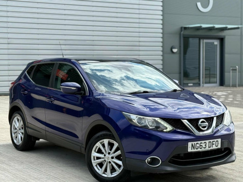 Nissan Qashqai  1.2 DIG-T Acenta Premium 2WD Euro 5 (s/s) 5dr