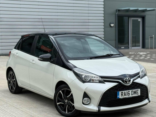 Toyota Yaris  1.33 Dual VVT-i Design Euro 6 5dr (Safety Sense)