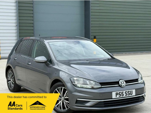 Volkswagen Golf  1.6 TDI BlueMotion Tech SE Nav Euro 6 (s/s) 5dr