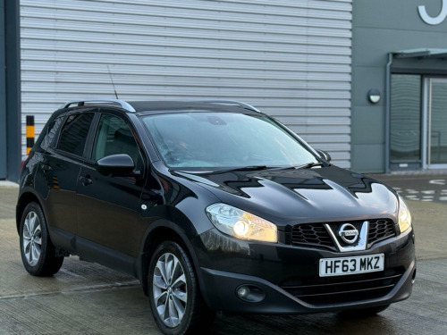 Nissan Qashqai  1.5 dCi Tekna 2WD Euro 5 5dr (AVM) 