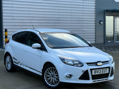 Ford Focus  1.0T EcoBoost Zetec Euro 5 (s/s) 5dr