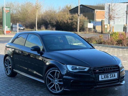 Audi S3  2.0 TFSI S Tronic quattro Euro 6 (s/s) 3dr (Nav) 