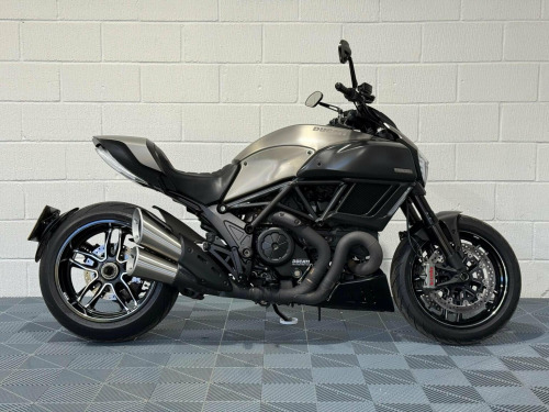 Ducati DIAVEL  1198 Titanium Euro 3 