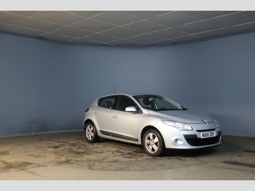 Renault Megane  1.6 16V Dynamique TomTom Euro 5 5dr