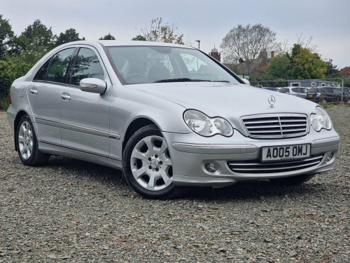 Mercedes-Benz C-Class C220 2.1 C220 CDI Elegance SE 4dr