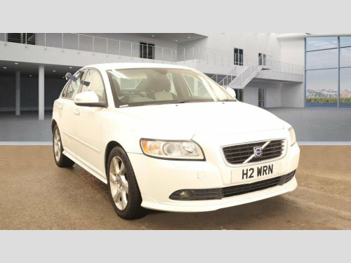 Volvo S40  1.6D DRIVe R-Design Euro 4 4dr