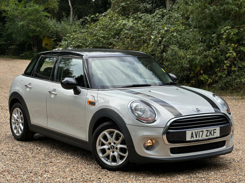MINI Hatch  1.5 Cooper Auto Euro 6 (s/s) 5dr