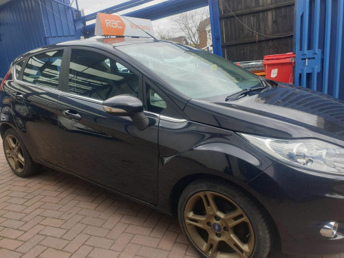 Ford Fiesta  1.4 TDCi DPF Titanium 5dr