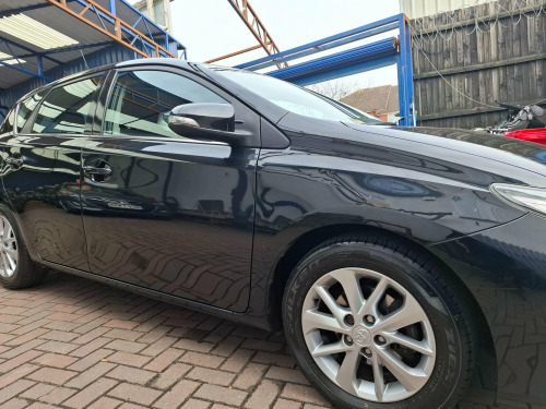 Toyota Auris  1.6 V-Matic Icon Euro 5 5dr