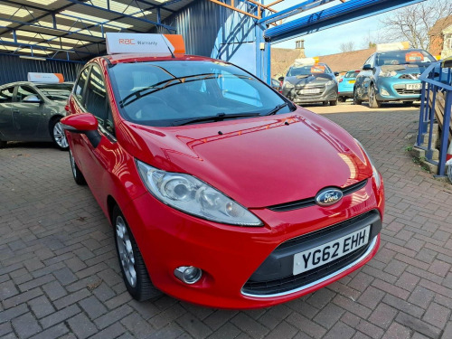 Ford Fiesta  1.4 Zetec 5dr