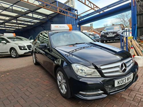 Mercedes-Benz C-Class C220 2.1 C220 CDI BlueEfficiency Executive SE Euro 5 (s/s) 4dr