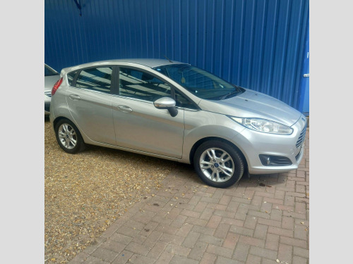 Ford Fiesta  1.0T EcoBoost Zetec Euro 6 (s/s) 5dr