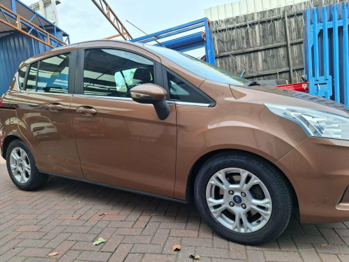 Ford B-Max  1.5 TDCi Zetec Euro 5 5dr