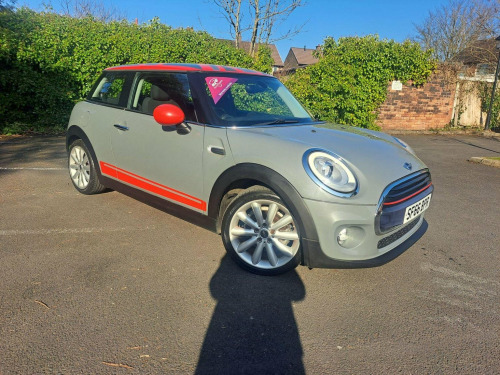 MINI Hatch  1.5 Cooper Euro 6 (s/s) 3dr