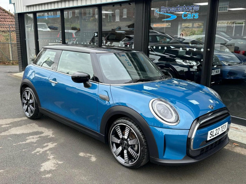 MINI Hatch  1.5 Cooper Exclusive Steptronic Euro 6 (s/s) 3dr