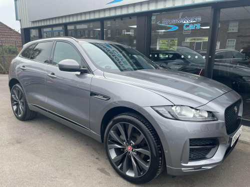 Jaguar F-PACE  2.0 D180 R-Sport Auto AWD Euro 6 (s/s) 5dr